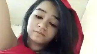 Gadis Pakistan Cantik Mainkan Jari Di Celana Dalam