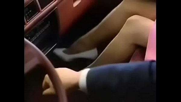 Nggak Kuat Liat Body Mulus Hyundai Grace 86-95, Iklan Korea Bikin Makin Pengen Nyentuh Bagian Dalamnya.
