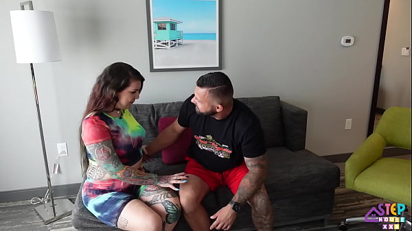 Neveah Rose Ngewe Abis-abisan Sama Adik Tirinya