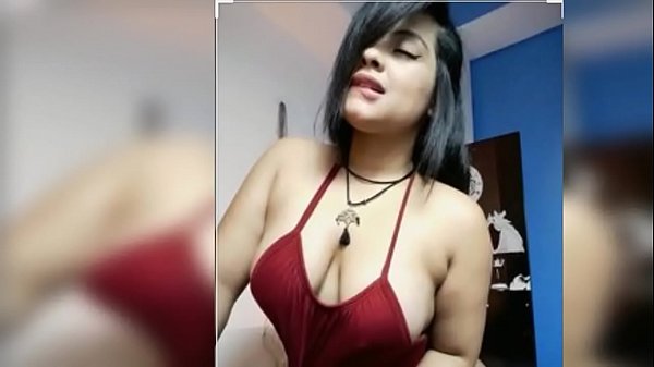 Neha Menggoda Kakak Tirinya Sampai Tak Kuasa Menolak Godaannya (cerita Panas Berbahasa Hindi)