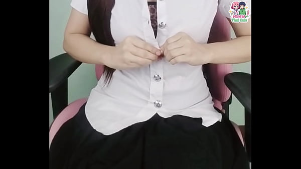 สาวนักศึกษาสุดเซ็กซี่โชว์เร้าใจบนโต๊ะคอม ใช้ของเล่นสุดเร่าร้อนเล่นกับตัวเองอย่างเสียวสวาท