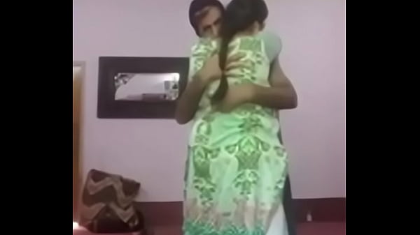 Pasangan Desi Lagi Nge-giliran Di Ranjang, Basah Dan Panas