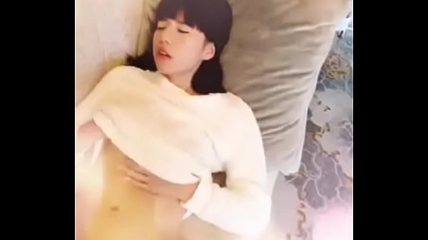 Cewek Cina Imut Banget Pamerin Tubuh Bugilnya Yang Bikin Ngilu.