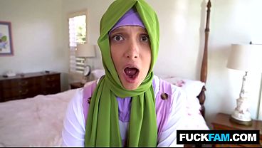 Hijab Terseks Izzy Lush Nikmatin Kontol Pertama Bareng Donnie Rock