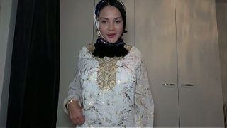 Pov – Ngewein Adik Tiri Muslimah Berhijab, Romantis Tapi Nakal Banget