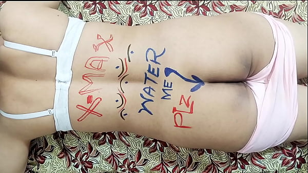 Tahun Baru, Natal, Dildo Ngewe Pantat Gede Dan Memeknya, Pake Gaun Merah, Bra Putih, Jilbab Hitam