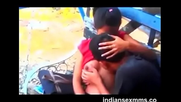Desi Lovers Nikmatin Susu Gede Sambil Ngocok