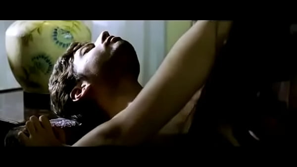 Adegan Panas Dan Seksi Di Film Hindi Bikin Makin Berdebar.