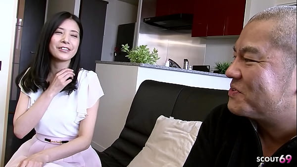Cewek Abg Digodain Om-om Jepang Tua, Dijebak Buat Ngentot Sampe Crot Dalem, Bokep Jav Nggak Sensor.
