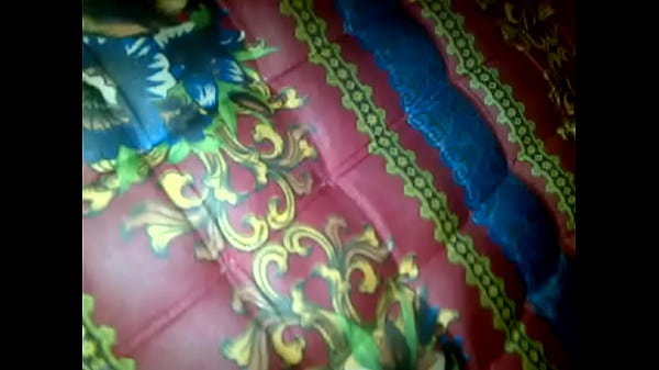 Mami Indonesia Panas, Nungging Digocok Kontol Gede.