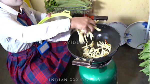 Xxx Cewek India Ngewe Brutal Sama Step Sister, Suara Crotnya Bikin Makin Erotis