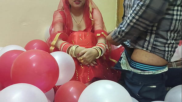 Malam Pertama Istri Desi Cantik Panas Digebuk Suami Sampai Merintih