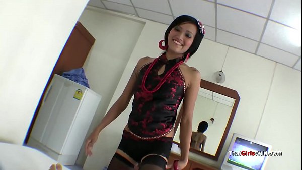 Hisap Kontol Mantap Dari Cewek Thailand Cabul Yang Bikin Muncrat