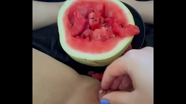 Watermelon Bikin Cewek Makin Kenceng Sampai Keluar Air-video Panjang Arab 2025-cewek Saudi Amatir-snowwhite Arab Mainin Memek Pakai Buah-fetis Buah Ekstrim-semangka Di Memek Cewek Muda-los Angeles-usa