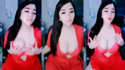 Jenniiier Si Host Milf Dreamlive, Teteknya Bergetar Bikin Makin Liar.