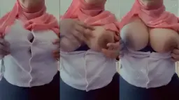 Jilbab Pink Montok, Toket Gede Banget Bugil, Bikin Ngaceng!