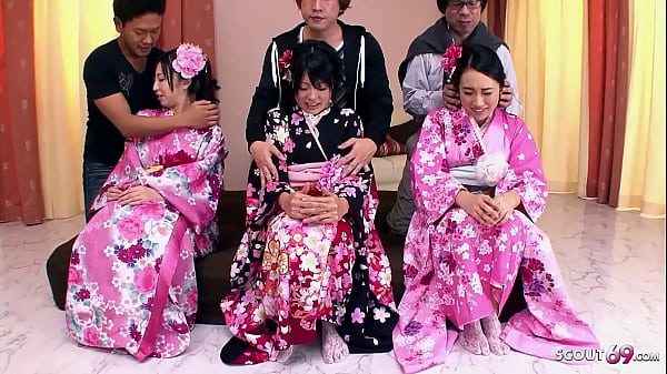 Pesta Seks Langka Di Jepang Bareng Tiga Cewek Jav Imut Dengan Bulu Kemaluan Lebat