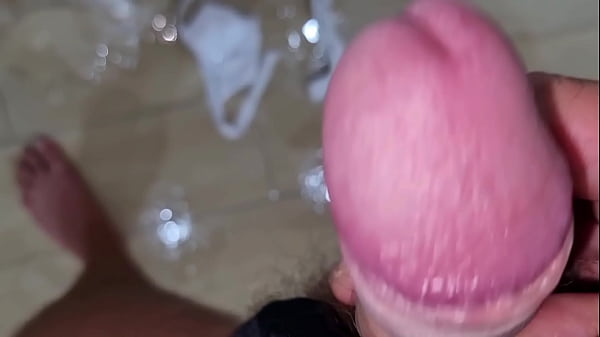 Gila! Kontol Gede Adik Tiri Masturbasi Sampai Mancurin Sperma Di Dalem Memek Italia