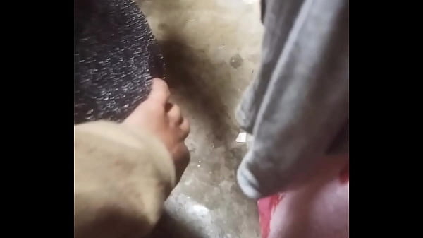 Gue Dikasih Izin Masuk Rumah Sama Ibu Muda Seksi, Asal Bayar Dulu