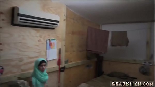 Gadis Arab Kecil Dan Teman Kencan Kakak Tiri Ngewe Teman Mainnya.