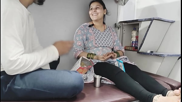 Ibu Tiri Naik Kereta Kashmir Ke Kanyakumari, Ngewe Panas Di Gerbong.