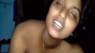 Video Mesum Tamil: Pria Gila Ngentot Pacarnya Yang Liar Di Atas Ranjang