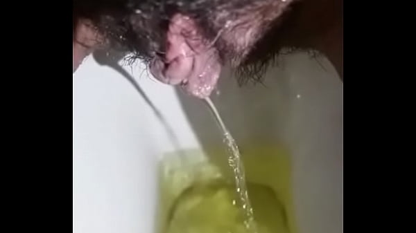Desi Cewek Ngocok Pipis Basahin Celana