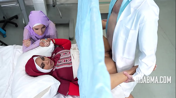 Istri Arab Biarkan Doktor Hamilin Dia | Hijabma