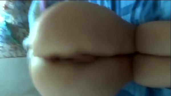 Rusia Merem Sambil Mainin Kontol
