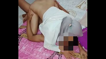 Viral Binor Hijab, Goyang Sange Bareng Temen Suami Di Kamar.
