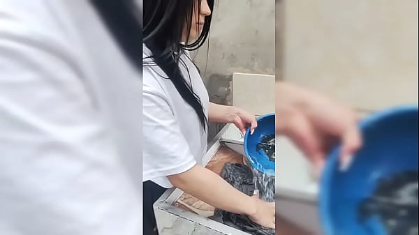 Bujuk Sepupu Tiri Biar Mau Ngewe