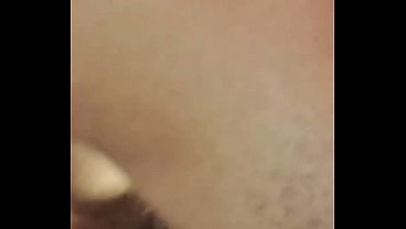 سعودي متشهي يشوف مرته تنعاك قدامه وهو بتابع سكس عربي نار، دياثة جامدة