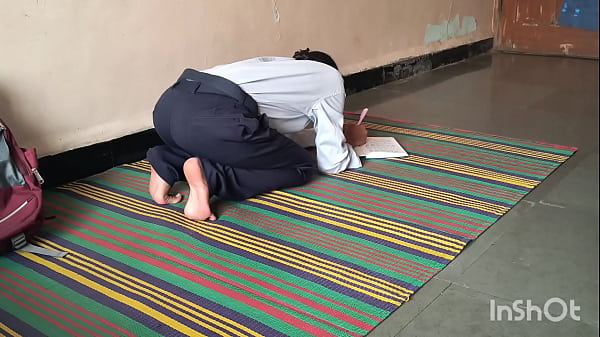Cewek Abg Kuliah Masih Perawan Digaruk Sama Guru Les Privat Di Kamar Kos.
