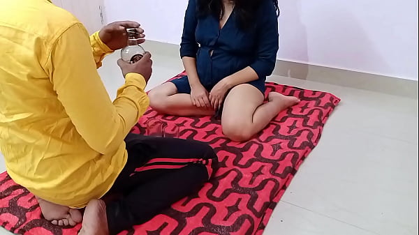 बहन को दारू पिलाकर रात भर दबाकर चोदा, भारतीय Xxx साफ हिंदी आवाज़ में