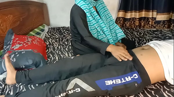 Aku Ngewe Temen Anak Tiriku Yang Juga Murid Sekolahnya, Sambil Ngajarin Dia Pelajaran Panas Di Kasur.