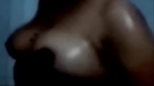 Desi Anu Lagi Mandi, Basah Kuyup, Bikin Ngilu Lihatnya.
