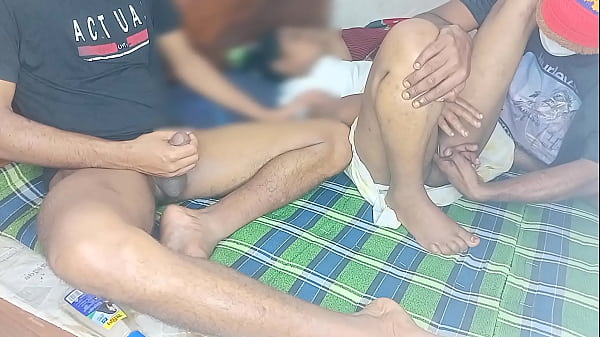 Step Brother Step Sister Baru Nikah, Nafsu Liar Di Kamar Gelap, Badan Basah Keringetan.