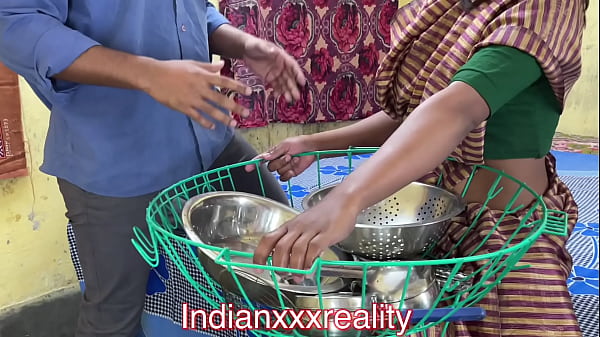 Film India Paling Panas, Keluarga Tiri Desi Dengan Suara Hindi Jelas, Bikin Makin Greget