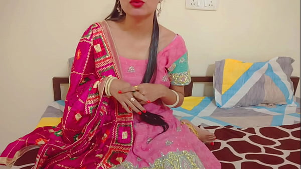 Sara Bhabhi Lagi Ngewe Sambil Ngocok Kontol Di Lubang Pantatnya, Nikmatin Sensasi Crot Di Dalem, Bahasa Hindi Audio.